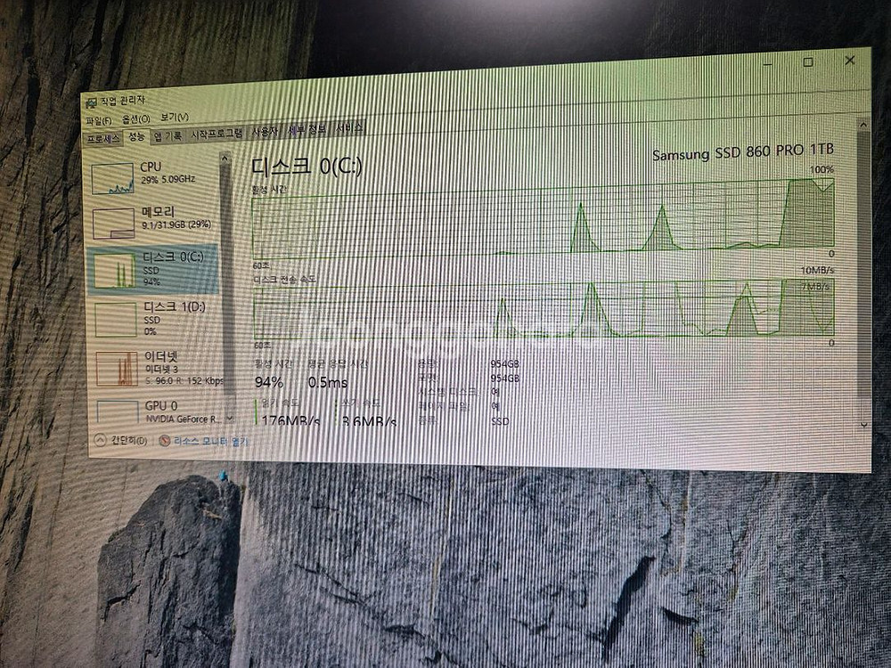 커스텀 PC I9-9900KS + RTX2080TI--4