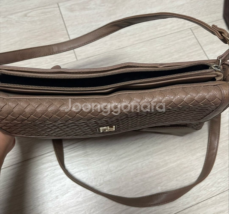 펠치넬리 크로스백--2