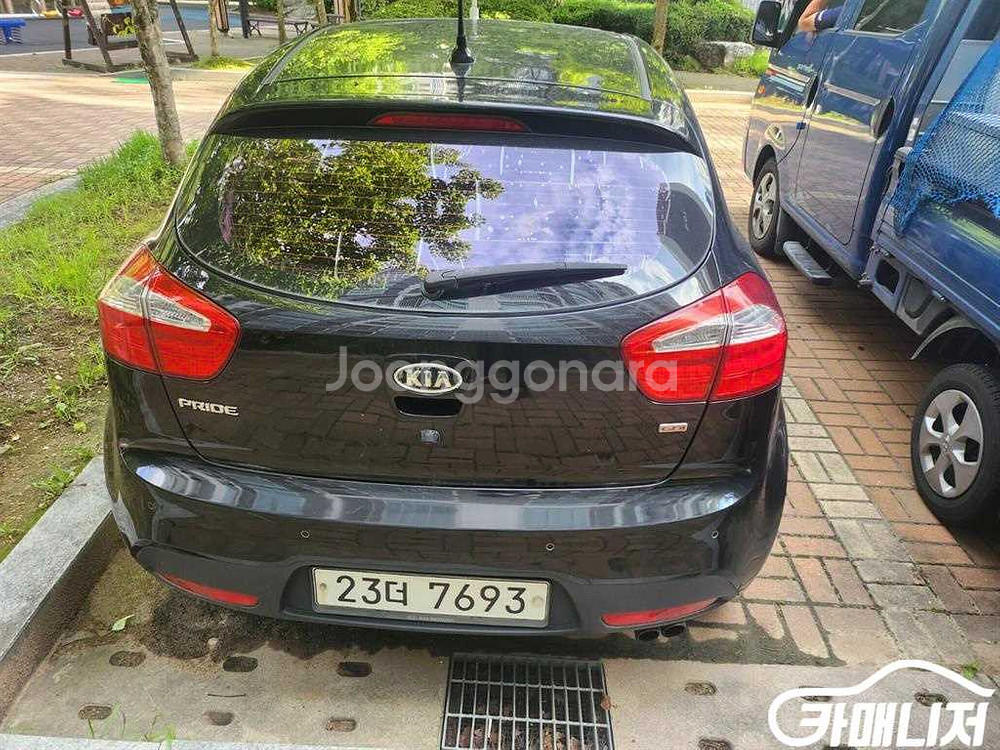 [기아]올뉴프라이드 5DR 1.6GDI 프레스티지 EC--1