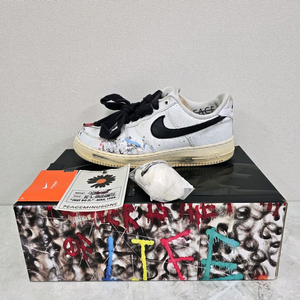 나이키 x 피스마이너스원 파라노이즈 스니커즈 250