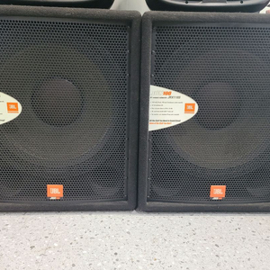 JBL JRX118S 스피커