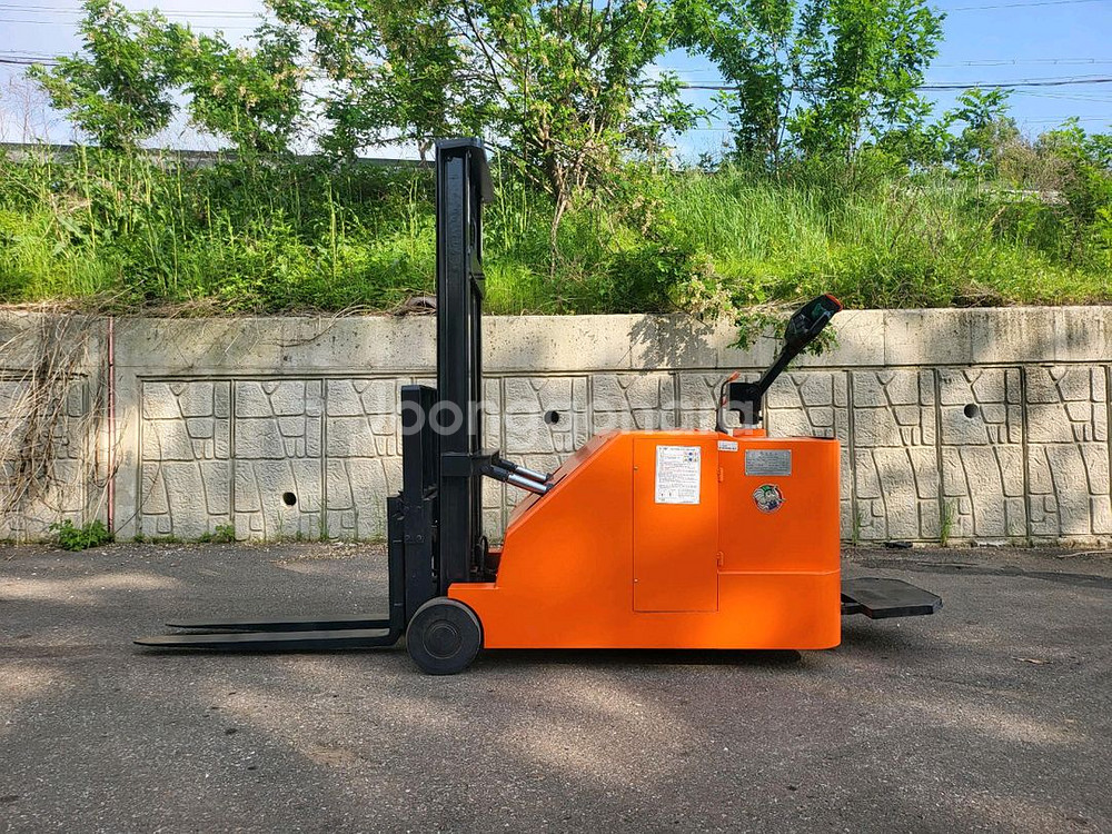 중고지게차 수성 SWC-1000L 보행식 전동포크리프트--0