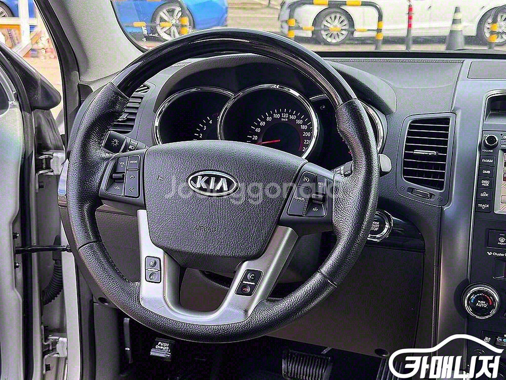[기아]쏘렌토 R 디젤 2WD 2.0 TLX 최고급형--7