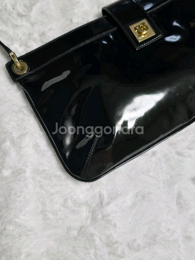 페라가모 가방 간치니 미니백 숄더백 (정품)--6