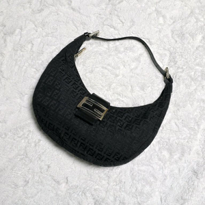 펜디 가방 주카 바게트백 호보백 숄더백 (정품)