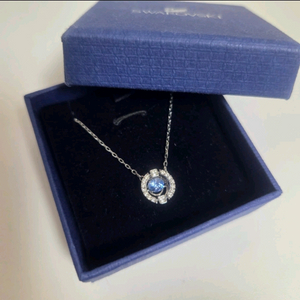 정품 스와로브스키 댄싱 스파클링 블루 목걸이