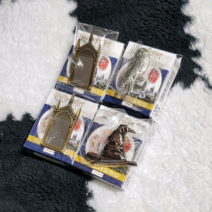 해리포터 마호도코로 팝업 소망의 거울 솔팅햇 뱃지