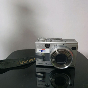 소니 사이버샷 DSC-V1 디지털 카메라