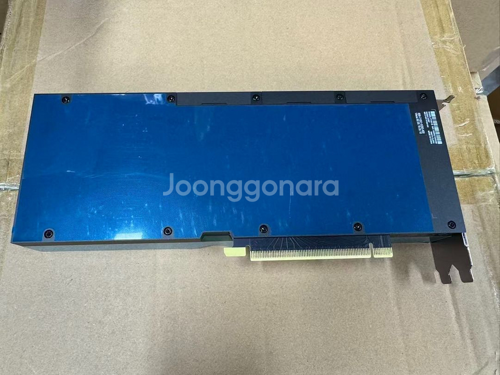 NVIDIA A100 80GB 커스텀 모델 AI--1