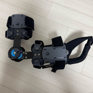 고대안산 손목 보조기 우측(오른쪽) 판매합니다