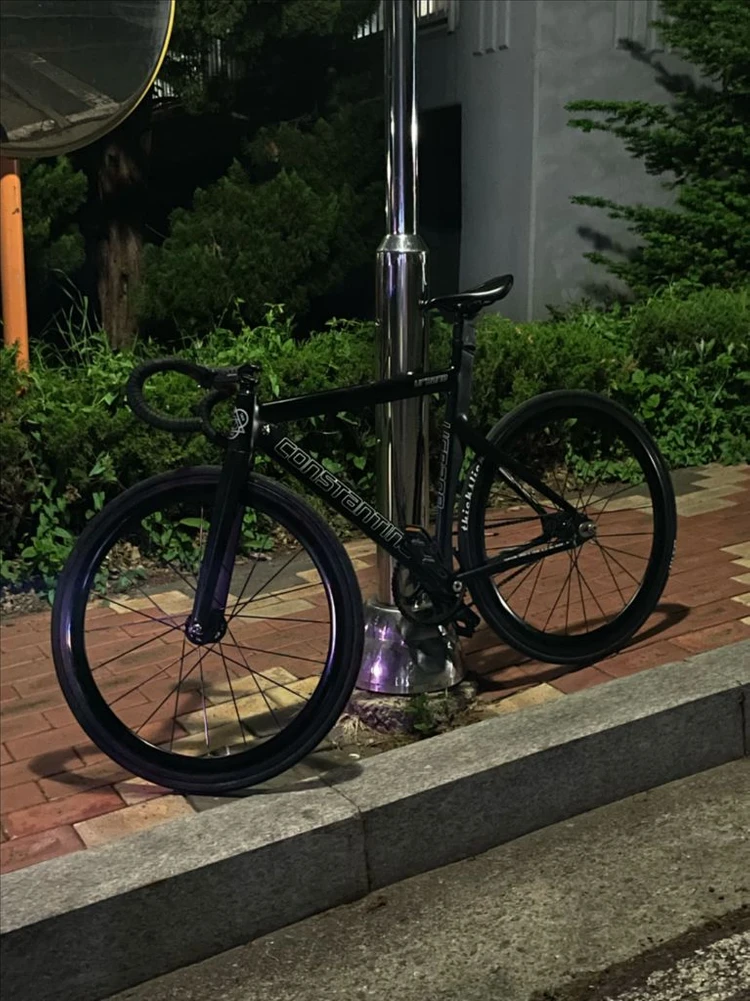 콘스탄틴 어베인 멧블랙 21년식 반차 판매(급처) 이미지