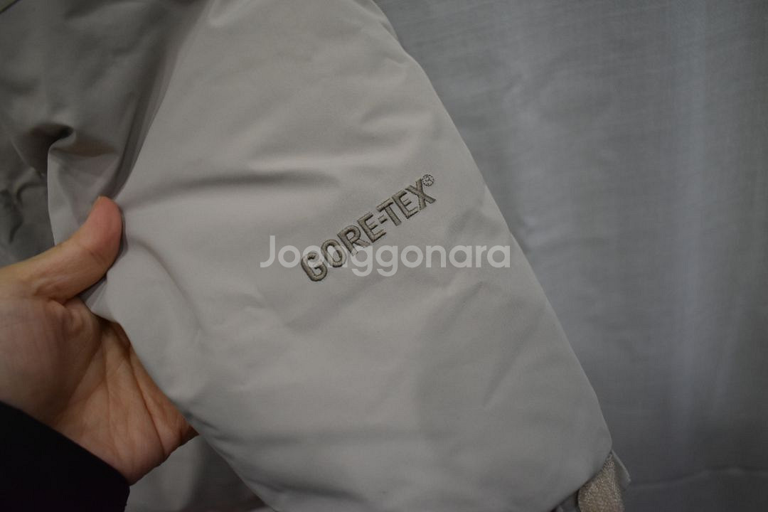 블랙야크 여성 고어텍스 패딩 90--3