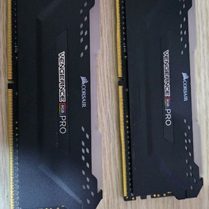 커세어 벤젠스 프로 8GB 2개
