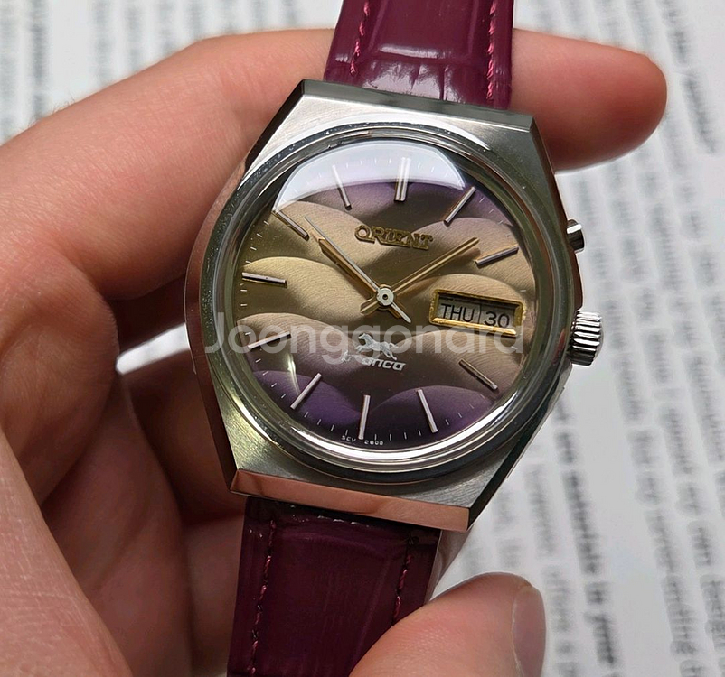 레어] 빈티지 오리엔트 브롱코 퍼플그라데이션 데이데이트--2