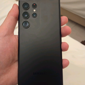 갤럭시S22 울트라 256GB 팬텀블랙 팝니다.