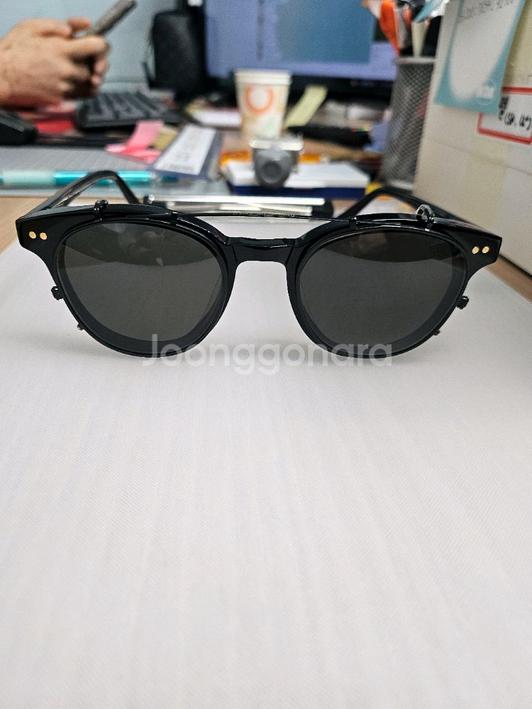 젠틀몬스터 클립온 선글라스--3