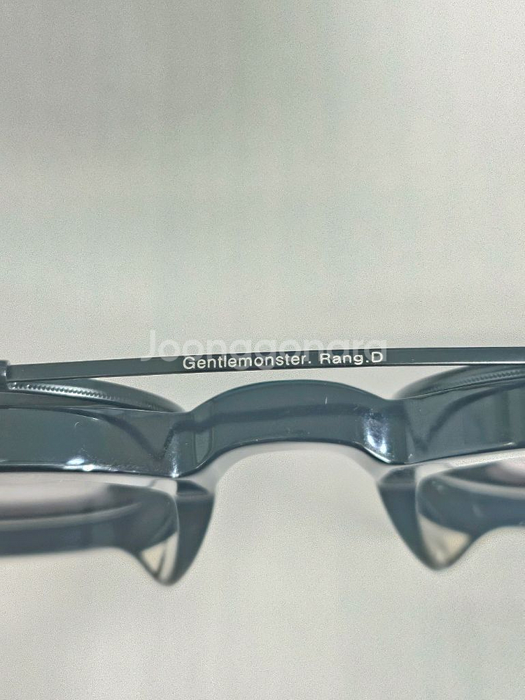 젠틀몬스터 클립온 선글라스--4