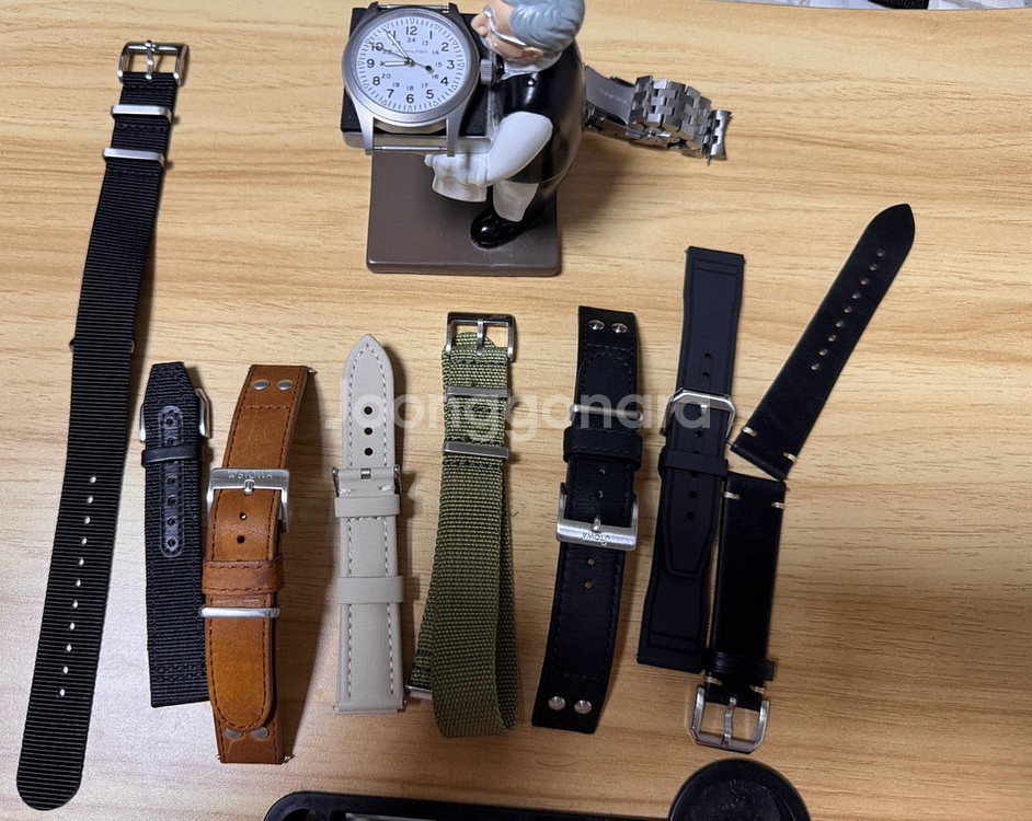 신품급) 해밀턴 카키필드 메카니컬 38mm 형광 흰판--9