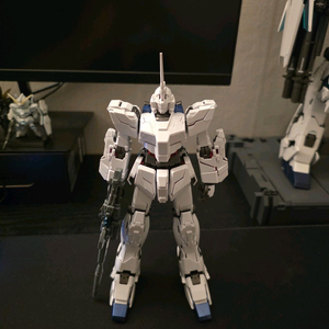 MG 유니콘 건담 + 중통데칼