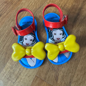 (새상품급/박스+포장포함)미니멜리사 스노우화이트 샌들