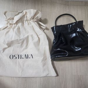 오트스카카 크누트 드러우 숄더백