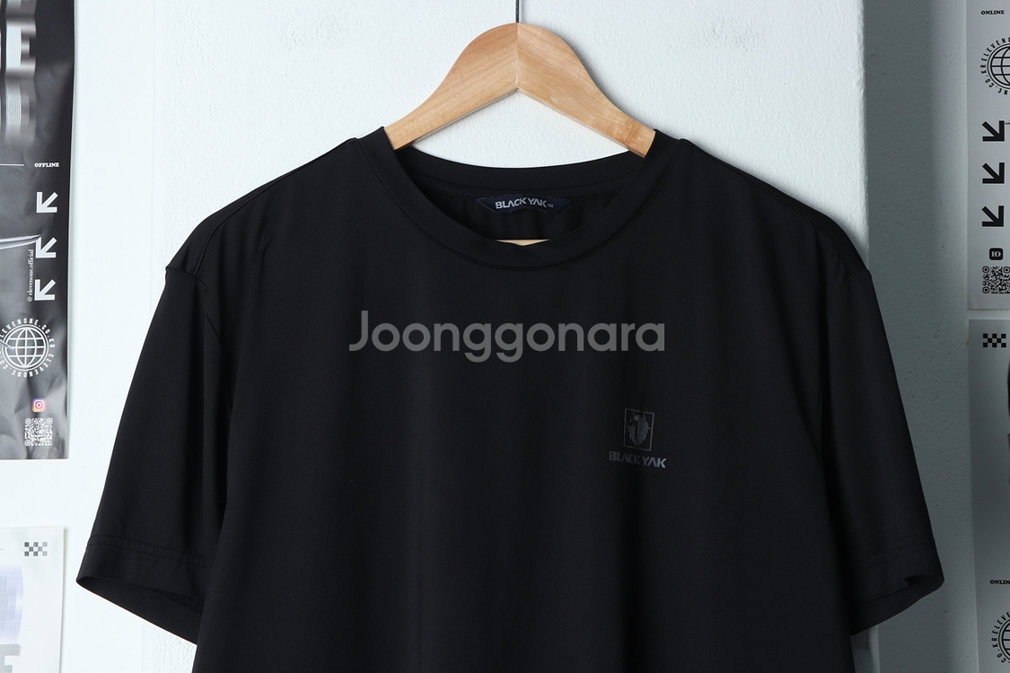 (L) 블랙야크 반팔 티셔츠 기능성 블랙--2