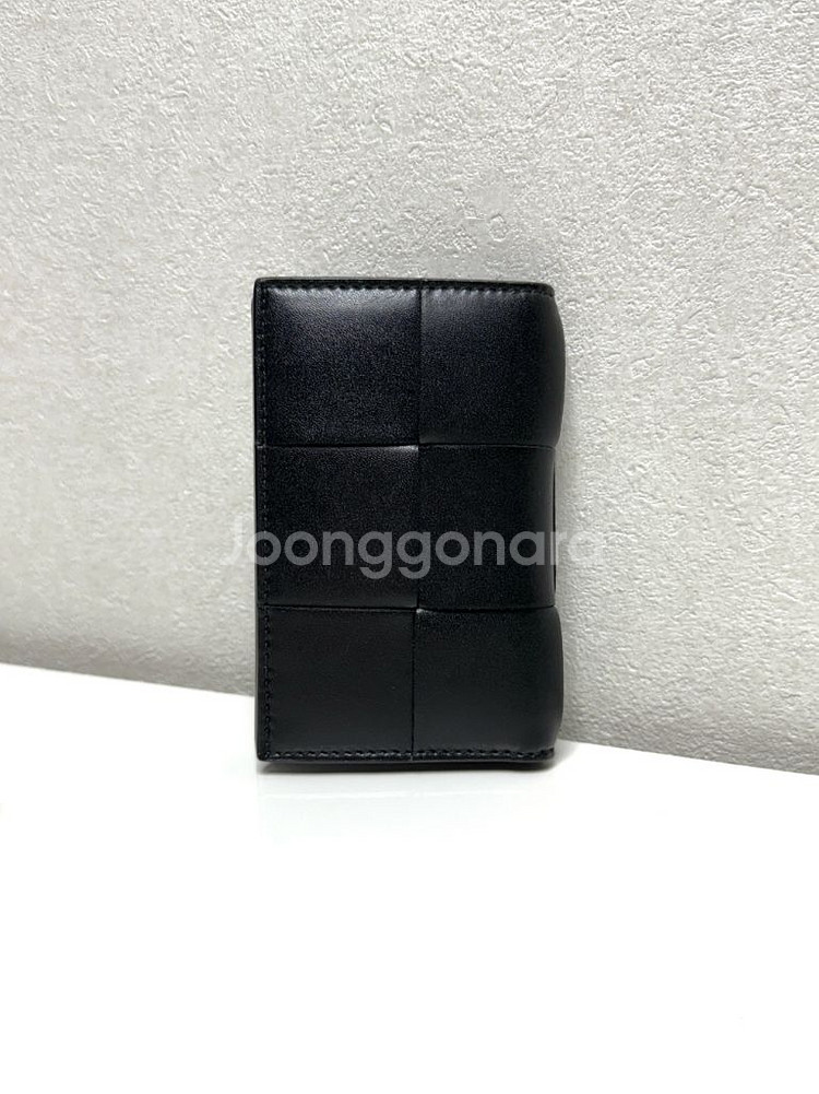 (크림/새상품)보테가베네타 플랩 오거나이저 카드지갑--2