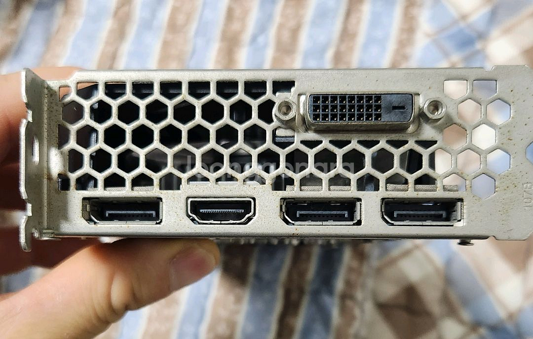 이엠텍 gtx -1060 3g 불량 팝니다--3