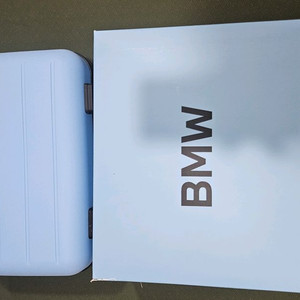 BMW 휴대용 캐리어 새 상품입니다!