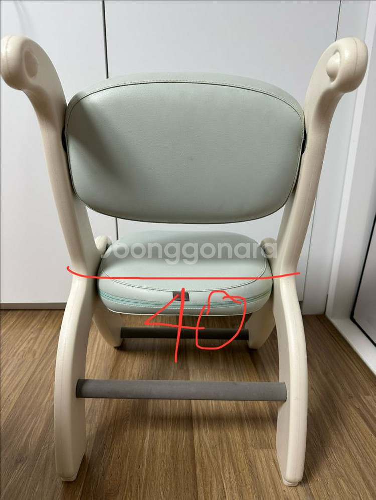 퍼시스 어린이 테이블 + 일룸 링고의자 (직거래)--7