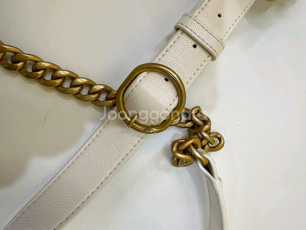 샤넬 캐비어 미니 메신저백 AS2484--2