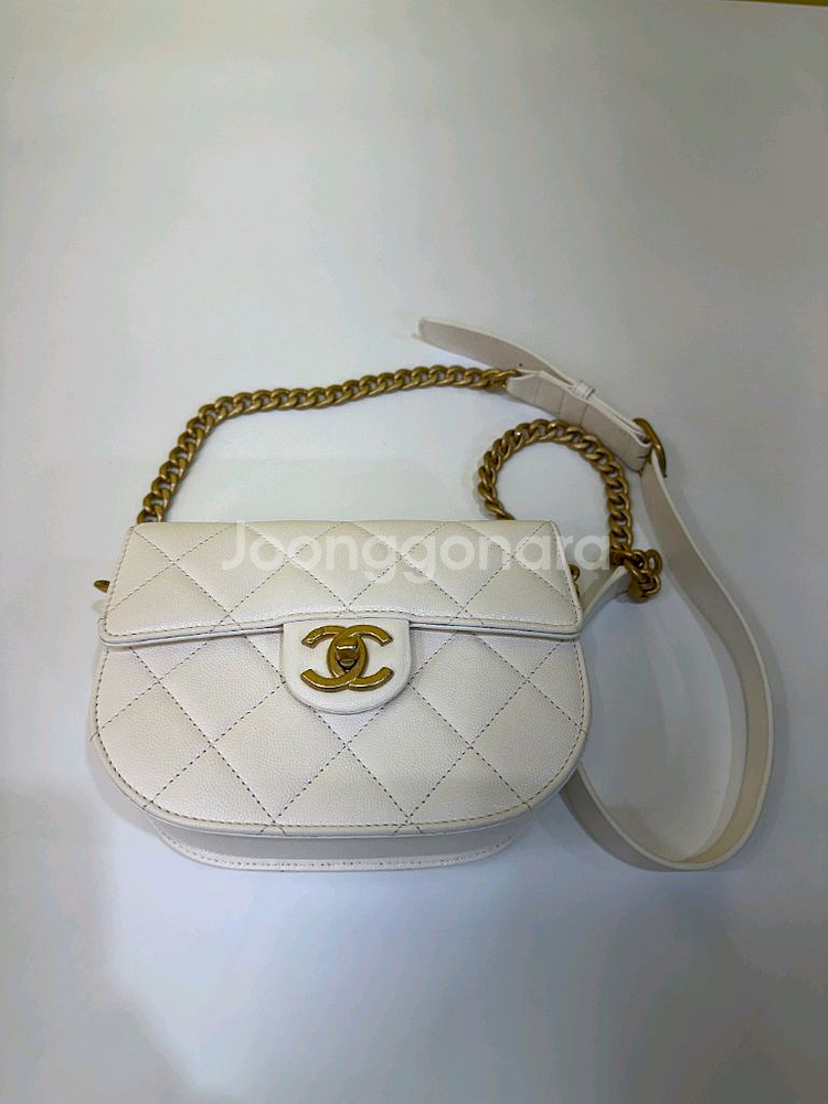 샤넬 캐비어 미니 메신저백 AS2484--5