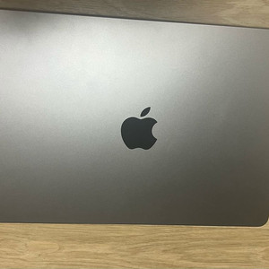 맥북 m2 스페이스그레이 16gb 256gb 판매합니다
