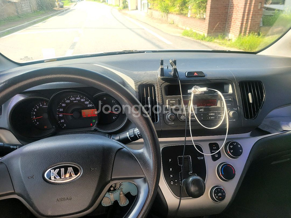 17년 레이밴 흰색 95600km 팝니다--3