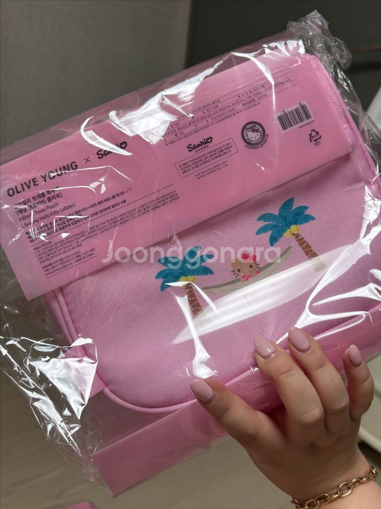 필리밀리 헬로키티 태닝키티 파우치 미개봉새상품--1