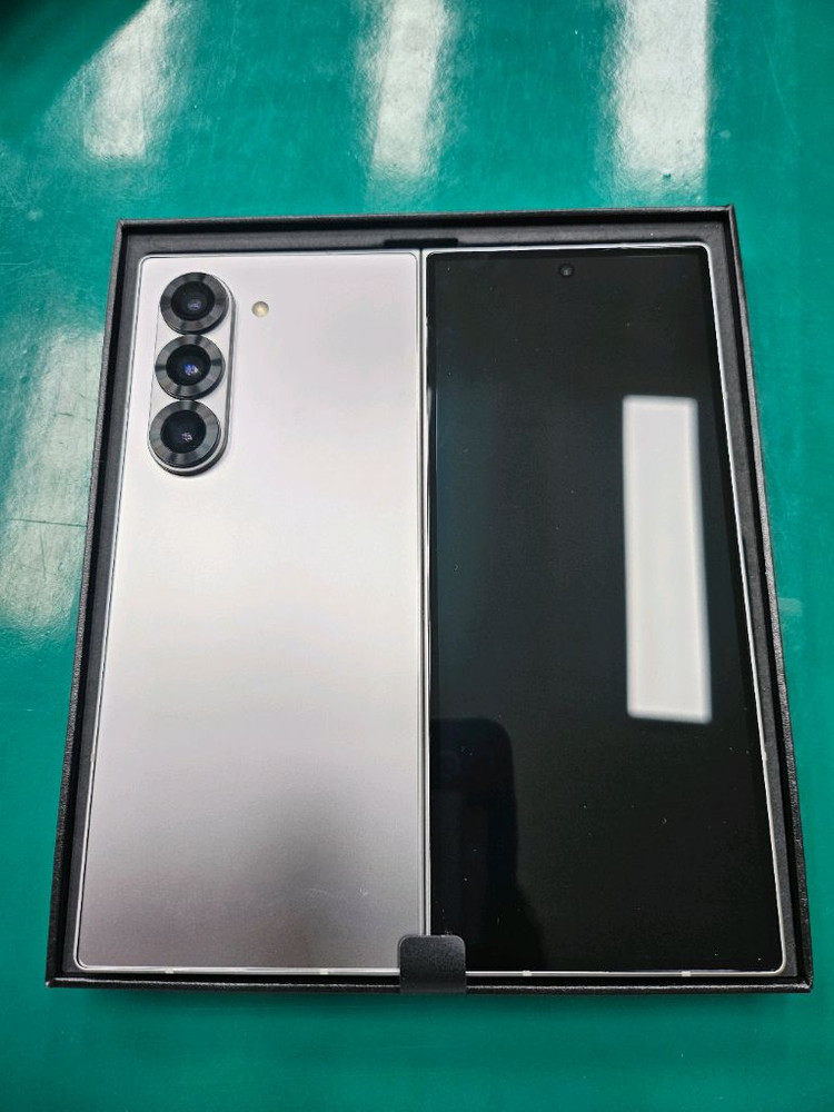 갤럭시 폴드 6 512 올갈이 이미지