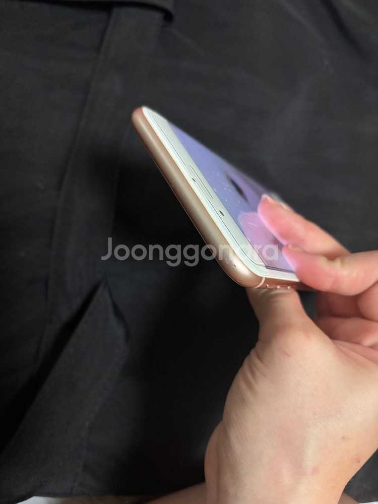 아이폰8+ 로즈골드 64GB / 외관 S급 / 배터리--4