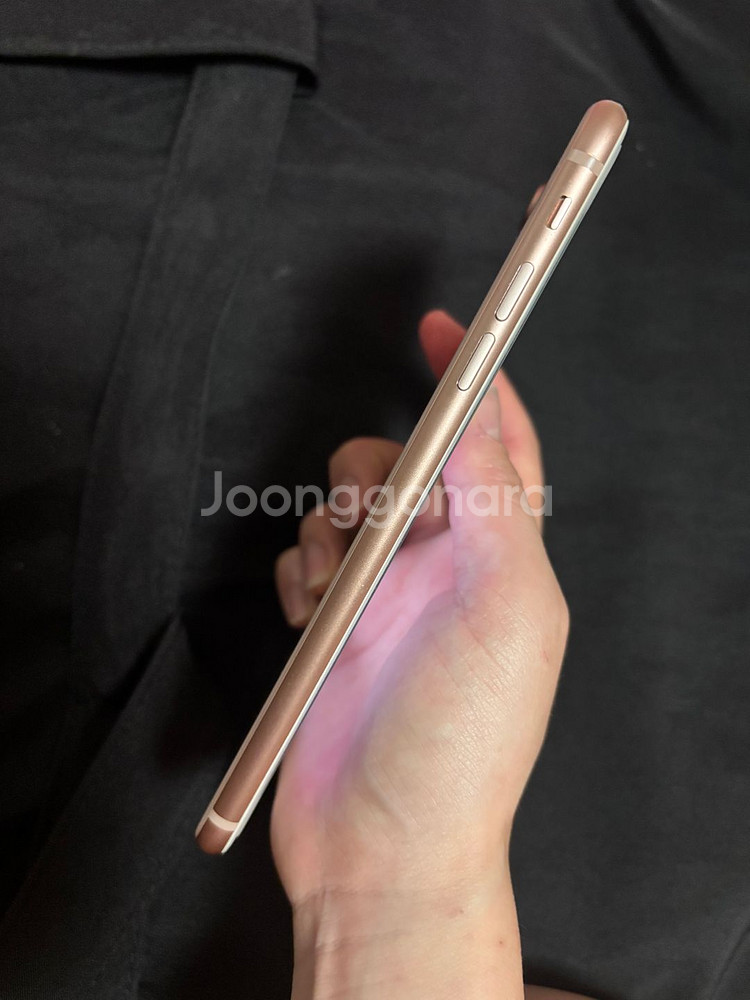 아이폰8+ 로즈골드 64GB / 외관 S급 / 배터리--5