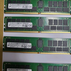 마이크론 DDR4 3200 램 64기가 팝니다. 서버용