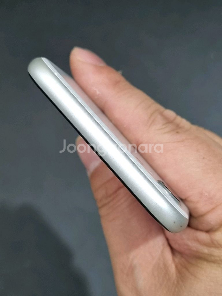 아이폰SE2 128GB 화이트 배터리 91%--5