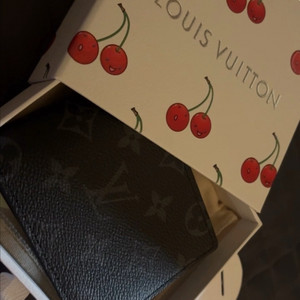 루이비통 이클립스 멀티플 월릿 반지갑