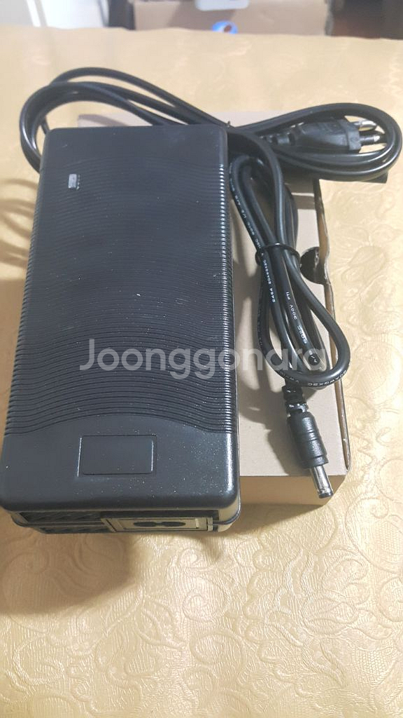 전기자전거 고속충전기 퀄리 모토벨로 퀵보드 48v 4A--0