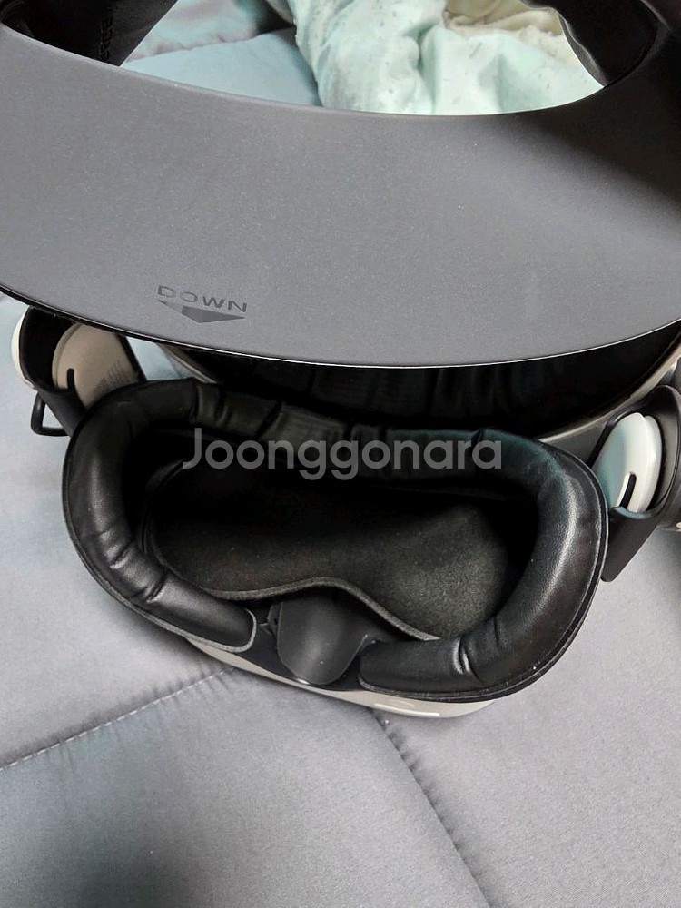메타퀘스트3s 128g 팝니다 추가액세서리있음--0