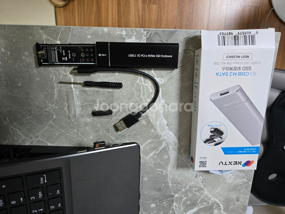 M.2 NVME SSD TO USB 3.1--0