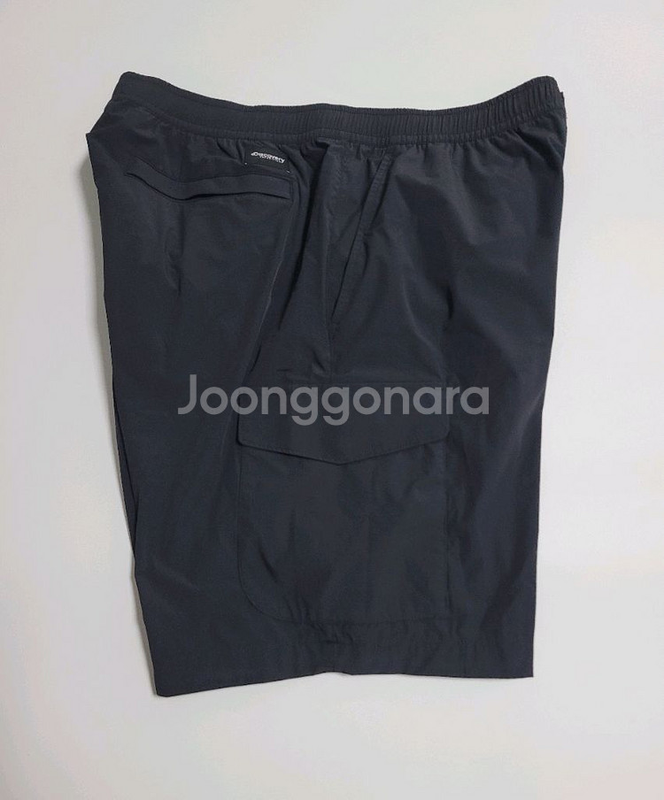 새상품)디스커버리 남성 경량 우븐 트레이닝 반바지--9