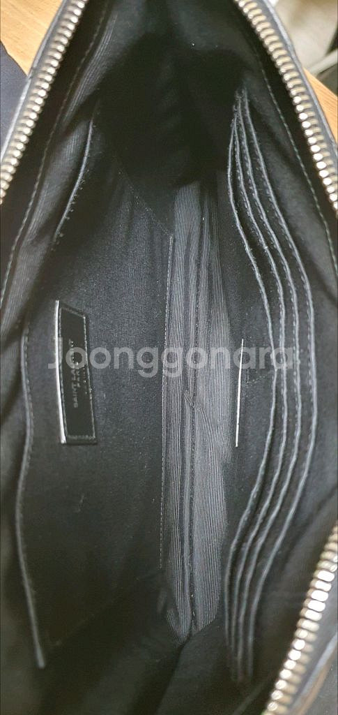 입생로랑 클러치/클러치백 뉴미듐 은장 정품S급(영수증O--8