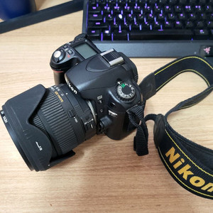 니콘d-80+시그마17-70mmf2.8-4.5DCmac
