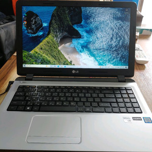 엘지 울트라노트북(lg15n365). i5. 6세대