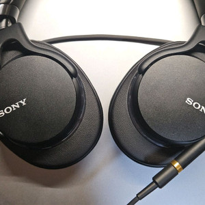 sony mdr 1AM2