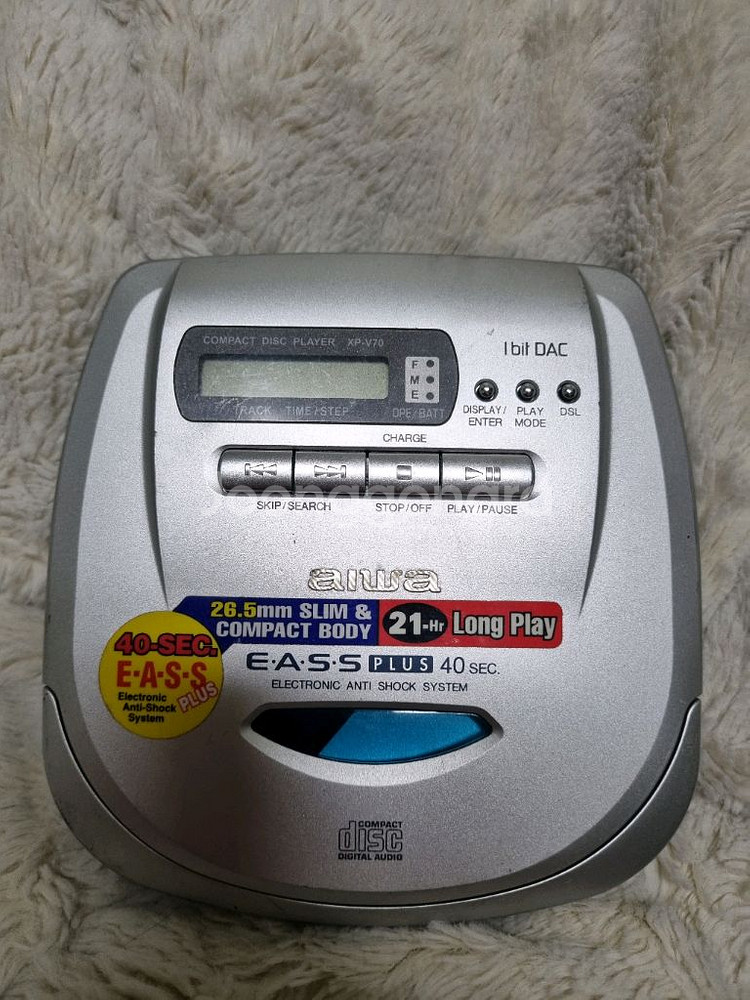 aiwa 이아와 xp-v70 cd플레이어 정크품--0